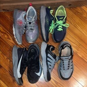 4 pair bundle of shoes